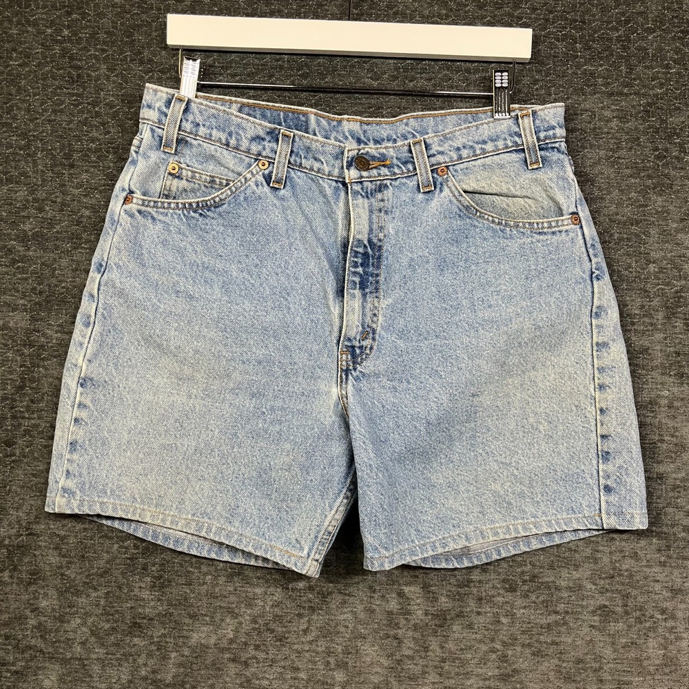 Vintage Levi's 550 Relaxed Fit Denim Shorts Mens Light Wash Classic Zip Fly - 36